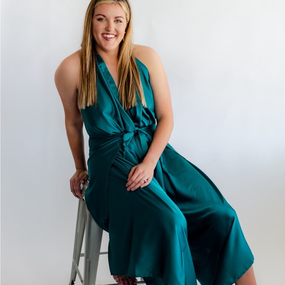 NWT- Convertible Pants to Jumpsuit - Picture 4 of 4